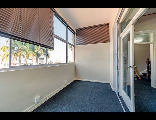 5 BEDROOM HOUSE FOR SALE IN ESSENWOOD